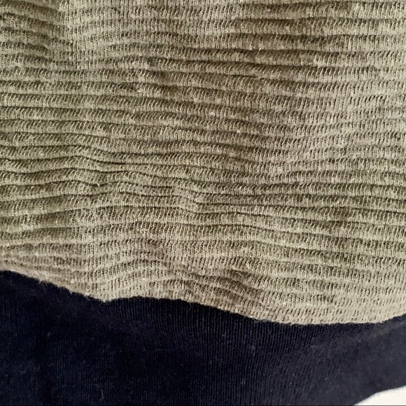 🦋 Army Green Ribbed Tee 🦋 - Picture 4 of 5